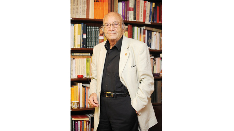 Yüzyılımızın tanığı: Hıfzı Topuz