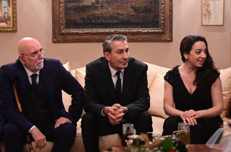 Yasak aşkı öğrendi, gözyaşlarına boğuldu: Sen benim annemdin