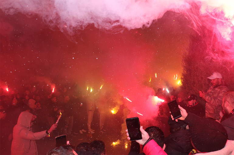 Eskişehirspor alacaklılardan borcu yoktur yazısı aldı, transfer tahtasını açtı Taraftarlar tesise akın etti...