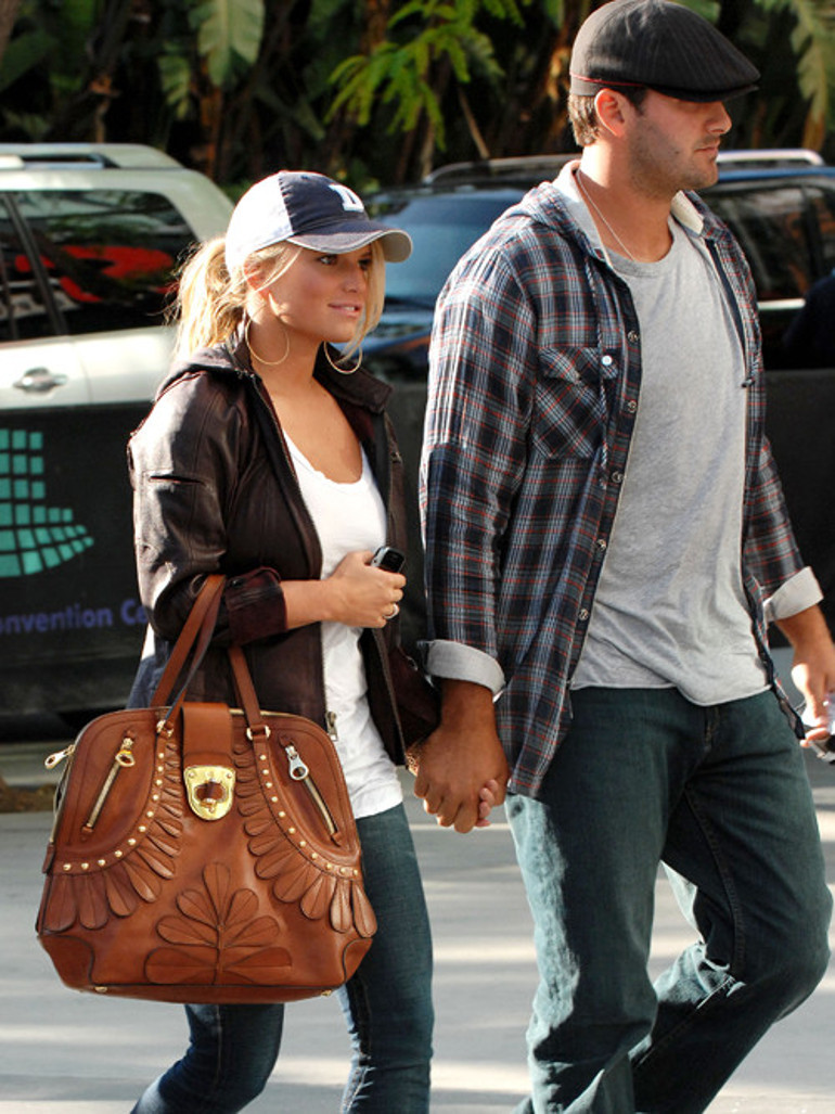 Ünlü oyuncunun gençlik fantezisi kâbusa döndü: Kendimi parayla aşk yaşıyor gibi hissettim