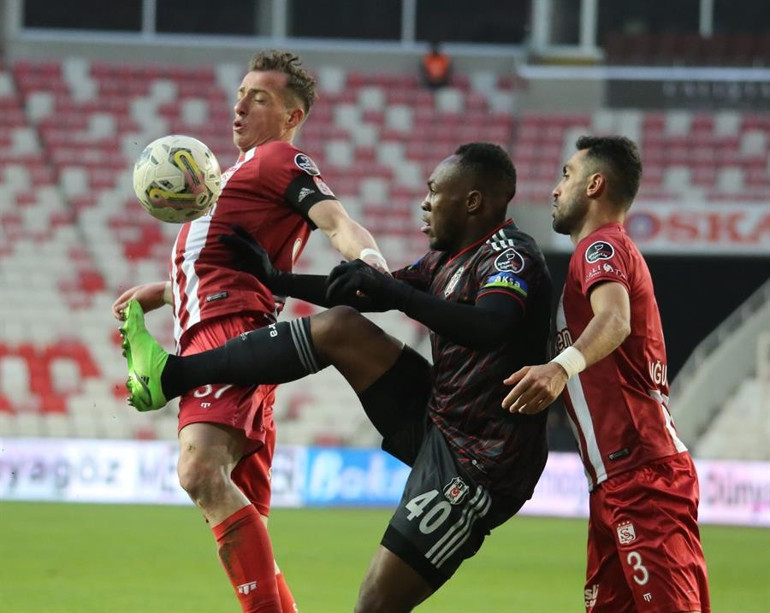 Sivasspora kaybeden Beşiktaş için çarpıcı yorum: Futbolu unuttu, kabus gibi maç