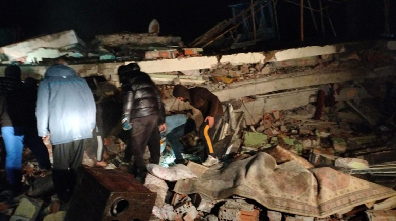 Son dakika... Büyük afette üçüncü gün: Deprem felaketinde hayatını kaybedenlerin sayısı 5 bin 894