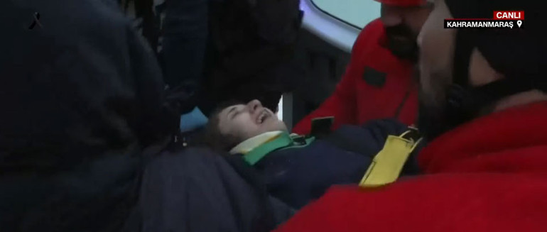 Son dakika... Büyük afette üçüncü gün: Deprem felaketinde hayatını kaybedenlerin sayısı 5 bin 894