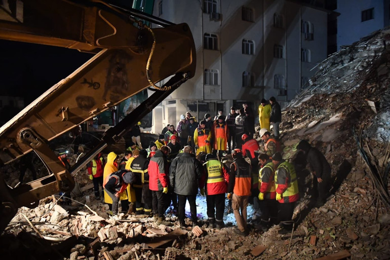 Dayanışmayla umuda el uzatıyorlar