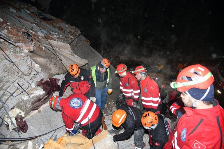 Dayanışmayla umuda el uzatıyorlar