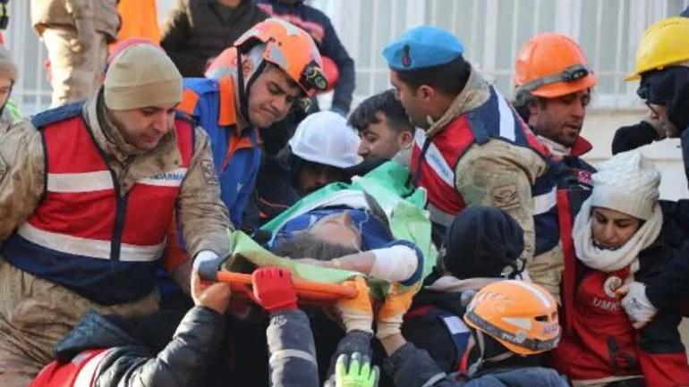 Deprem bölgelerinde enkazdan sağ çıkarılanlar isim listesi (13 Şubat 2023) | İşte enkazdan kurtulanlar listesi