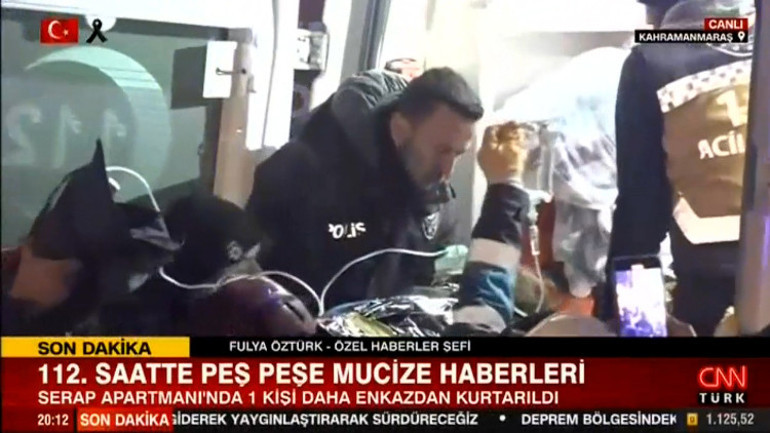 Depremde 9. gün... Umut dolu bekleyiş ve sevinç gözyaşları: Peş peşe mucize haberleri...