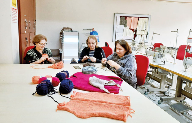 Milli mücadele ruhu ayakta... Bir millet topyekûn yaralarını sarıyor