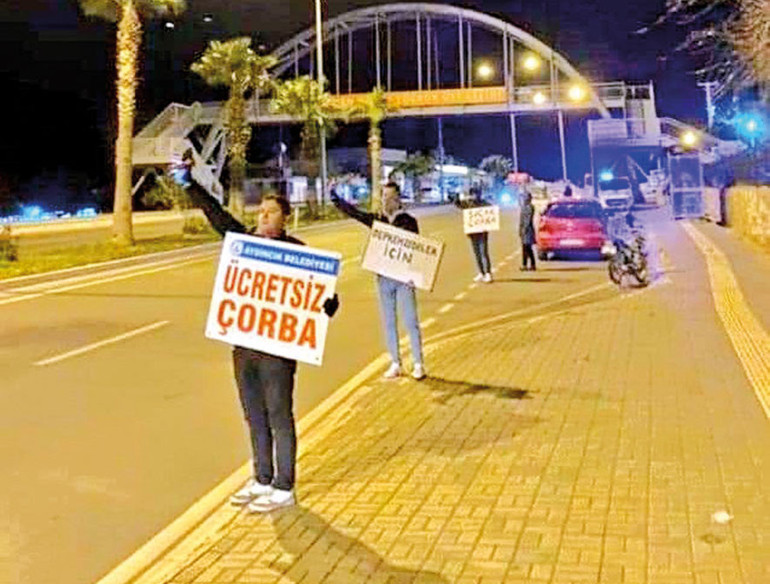 Milli mücadele ruhu ayakta... Bir millet topyekûn yaralarını sarıyor