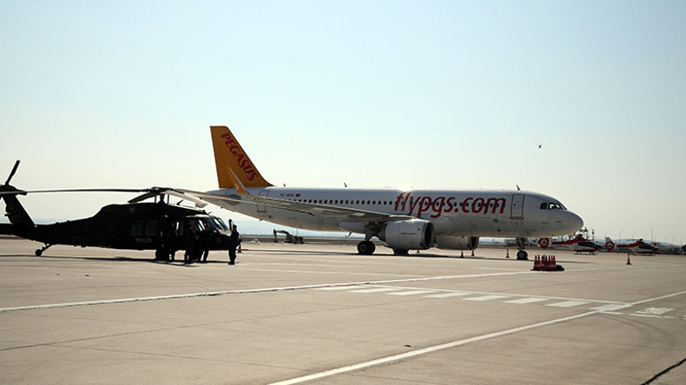 Depremin hasar verdiği Hatay Havalimanında onarım tamamlandı