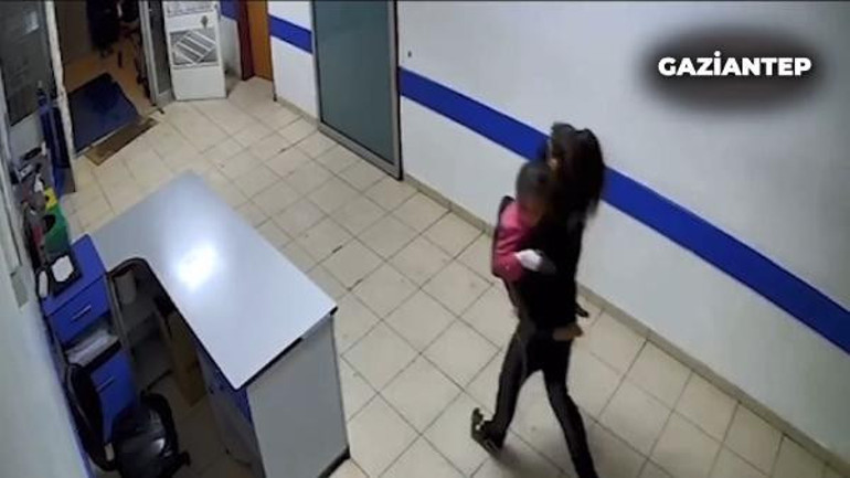 Deprem anında kendi canını hiçe sayıp hastalara koştu Şeyma hemşirenin çocukları kurtardığı anlar kamerada