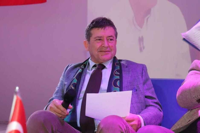 Güvenç Kurtar, 1999 Marmara Depremi sonrası Kocaelisporun yaşadığı travmayı anlattı: Bir hocamız hiçbir şey yokken çatıya kaçtı