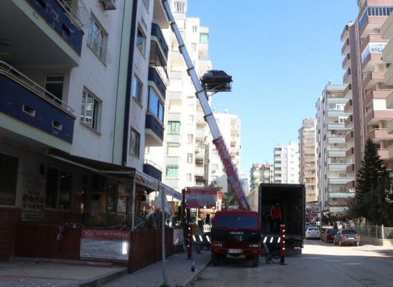 Apartmanın yıkılmasına Mukadderat demişti Müteahhidin diğer binası da ağır hasarlı