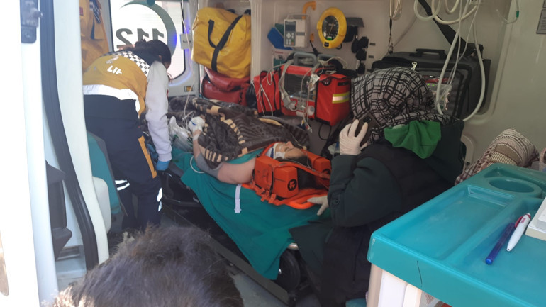 Son dakika: Depremde 248. saatte bir mucize daha Kahramanmaraşta 17 yaşındaki Aleyna sağ kurtarıldı