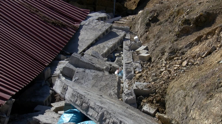 Fay hattı üzerindeki 55 haneli köyde depremden sonra 3 ev kaldı