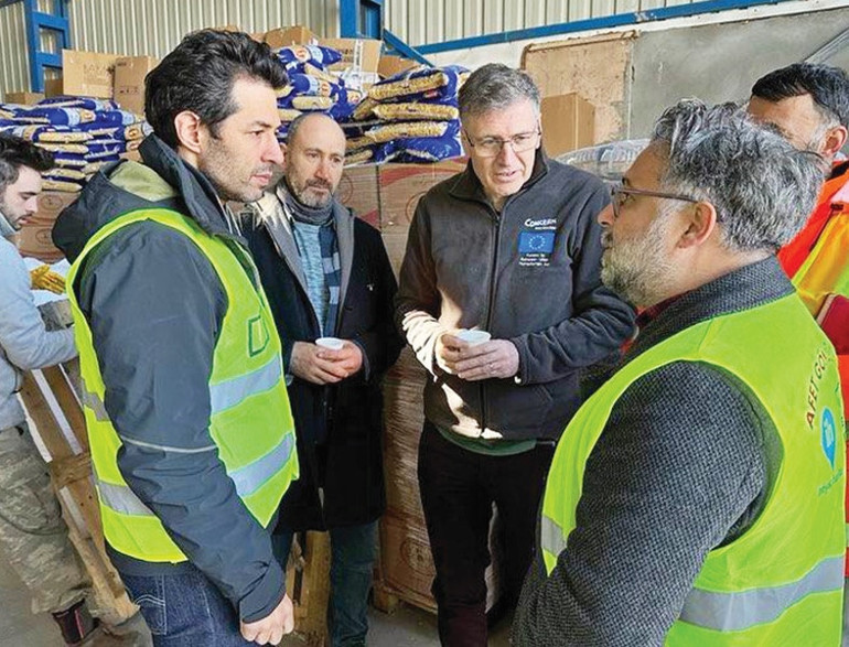 Nazlı Sabancı 4 aylık hamile