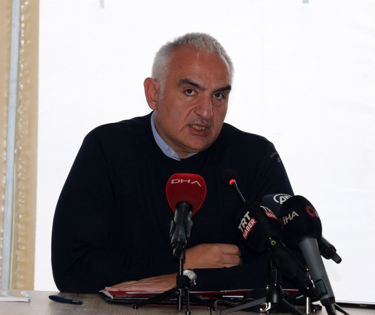 Bakan Ersoy: Eserlerin geleceğe taşınması için gerekli çalışmaları yapacağız