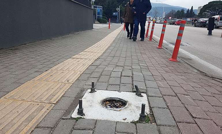 Hem acı hem sorun