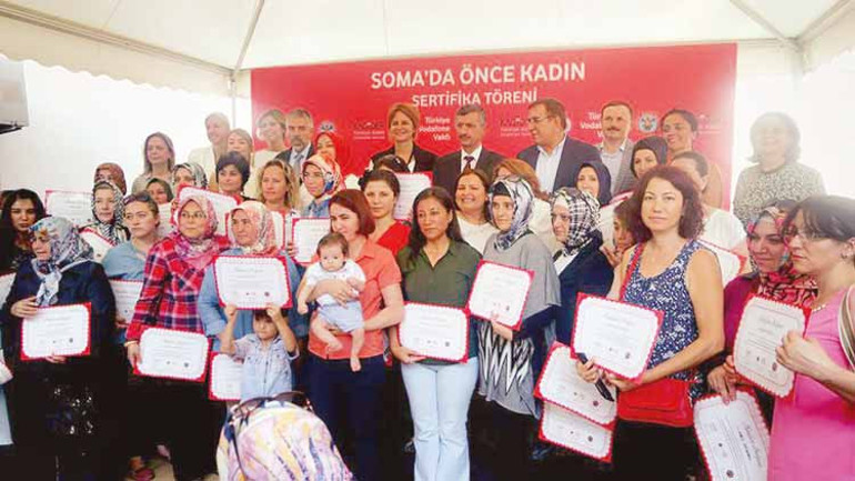 Çadırdan girişimci çıkarmak için kolları sıvadı