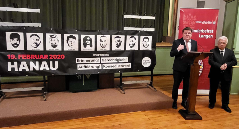 Hanau’da anıt, ailelerin istediği yerde olmalı