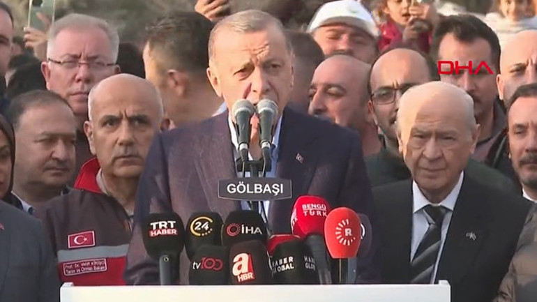 Son dakika: Cumhurbaşkanı Erdoğan: Ata yurdunuzu asla terk etmeyin