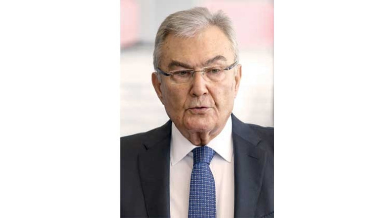 Deniz Baykal’ın ardından 2 | Baykal’ın 2002 sonrası dönemi AK Parti’yi frenleme sancılarıyla geçti