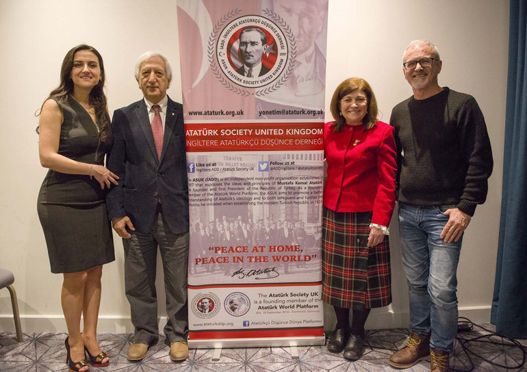Amerika, eğitim elçisi Dilek öğretmeni bekliyor