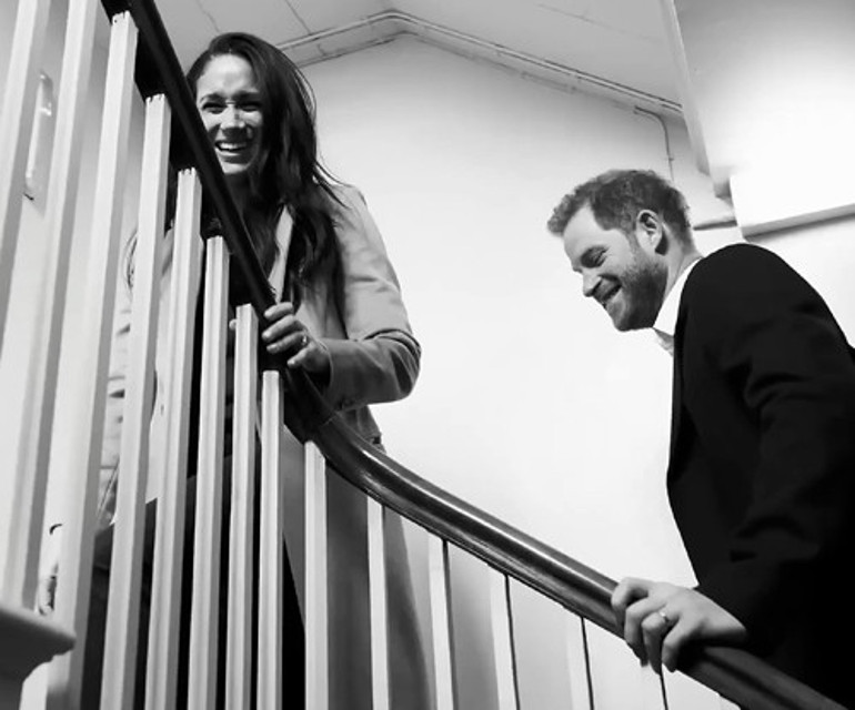 Kral Charles, Harry ve Meghanı kovdu