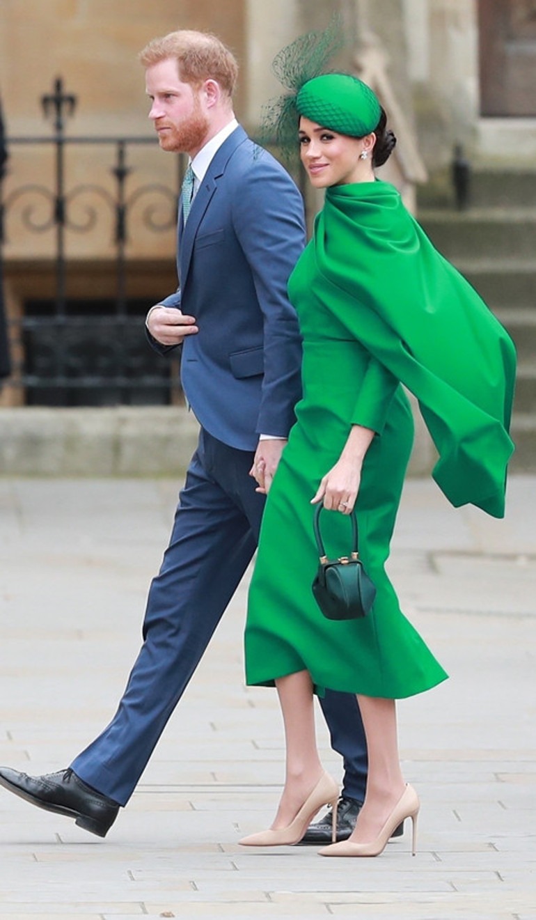 Kral Charles, Harry ve Meghanı kovdu