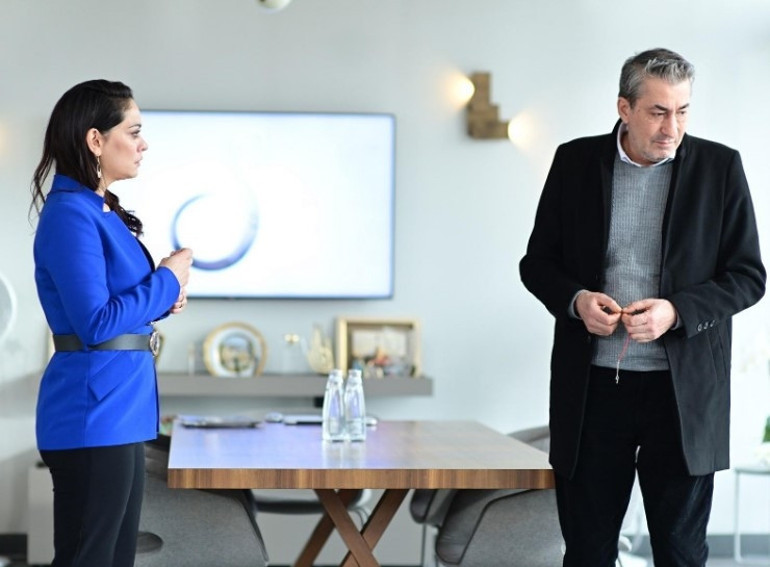 O Kızda eski defterler açıldı, sırlar ortaya çıktı... Zeynepin babası kim