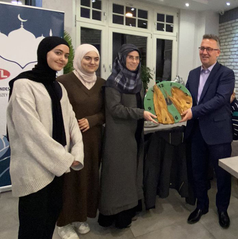 Din Hizmetleri Ataşesi Gökçebay’a veda yemeği