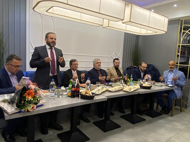 Din Hizmetleri Ataşesi Gökçebay’a veda yemeği