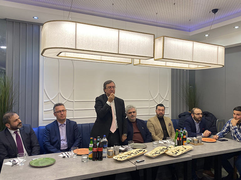 Din Hizmetleri Ataşesi Gökçebay’a veda yemeği