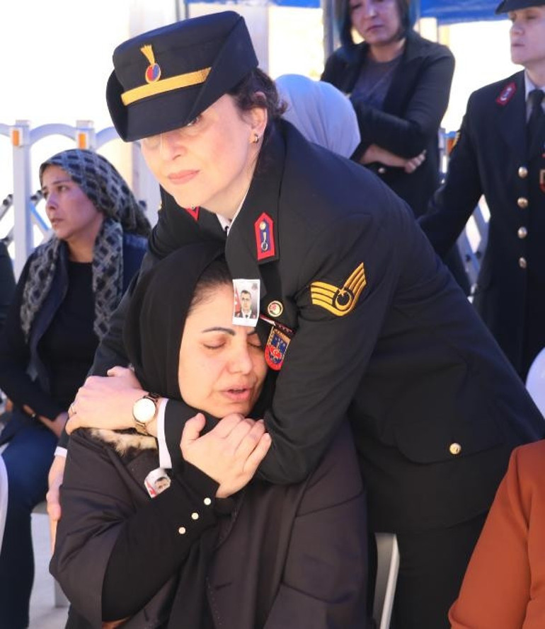 Şehit karakol komutanı, Antalyada son yolculuğunu uğurlandı