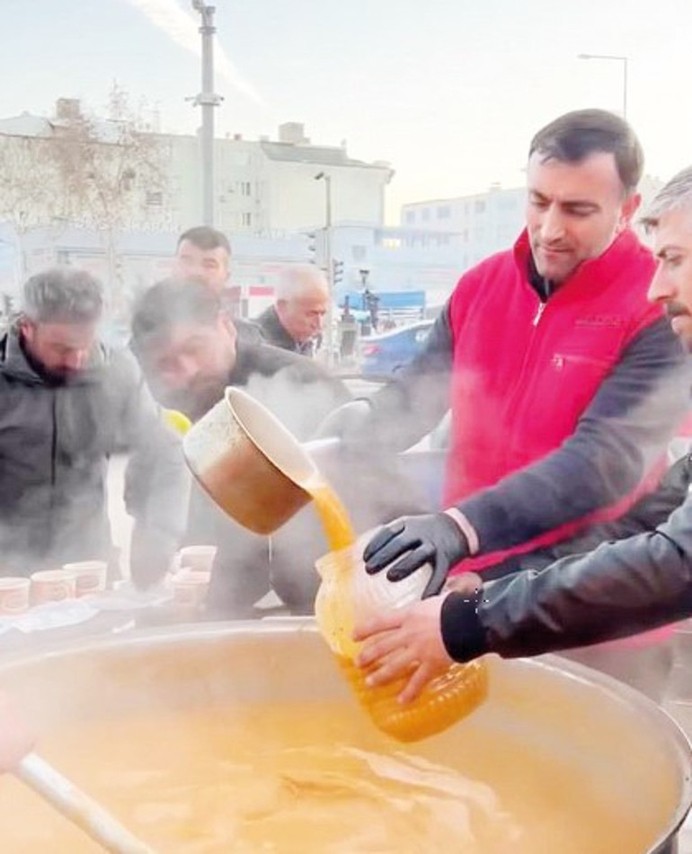 Demet Evgar: Hepimiz enkaz altındayız
