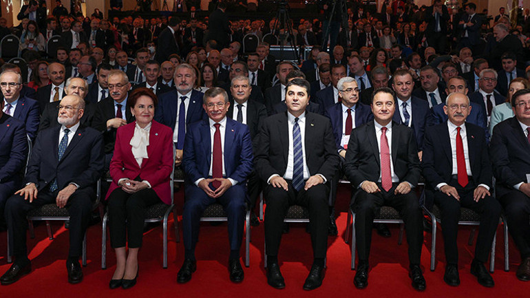 6lı masa toplantısında neler oldu Detaylar CNN TÜRKte: Kılıçdaroğlu fotoğraf çekiminde, İYİ Partide direnç var