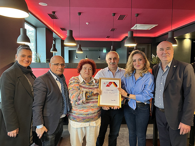 ‘Zelda’ plaketini aldı