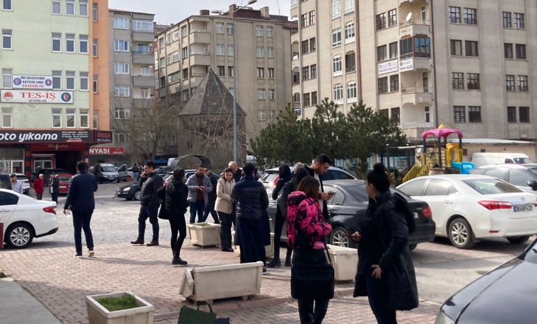 Son dakika: Kayseride peş peşe depremler AFAD: Olumsuz bir ihbar bildirilmedi