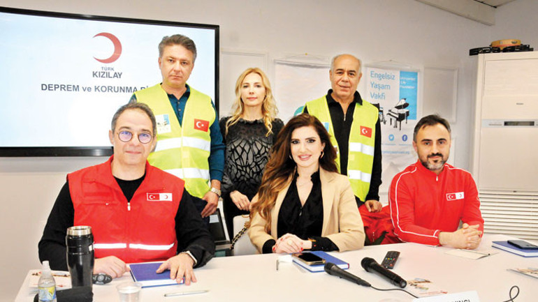 Engellilere deprem eğitimi