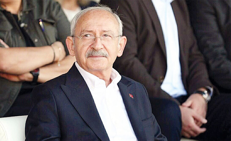 Deprem bölgesi izlenimleri... Kinsiz, nefretsiz büyük dayanışma sürüyor