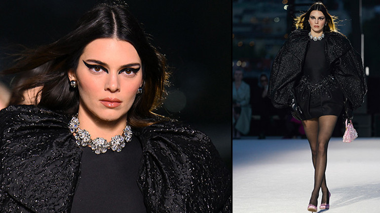 Gigi Hadid ve Kendall Jenner gibi devleri gölgede bıraktı: Naomi Campbelldan 52 yaşında podyum dersi