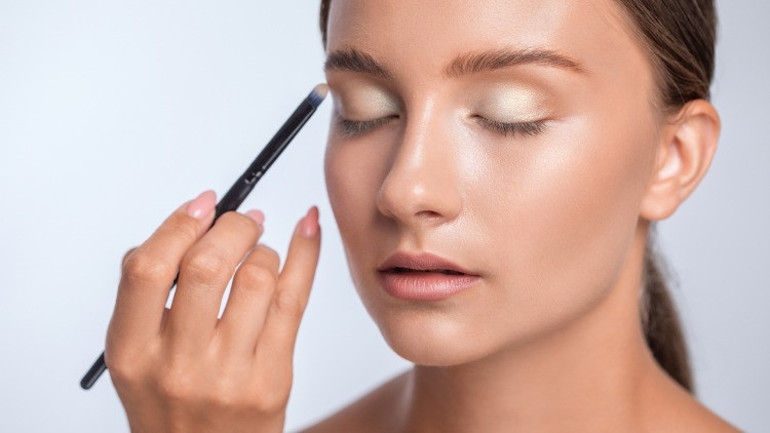 Güzellik ürünlerindeki civa görme kaybına neden olabilir