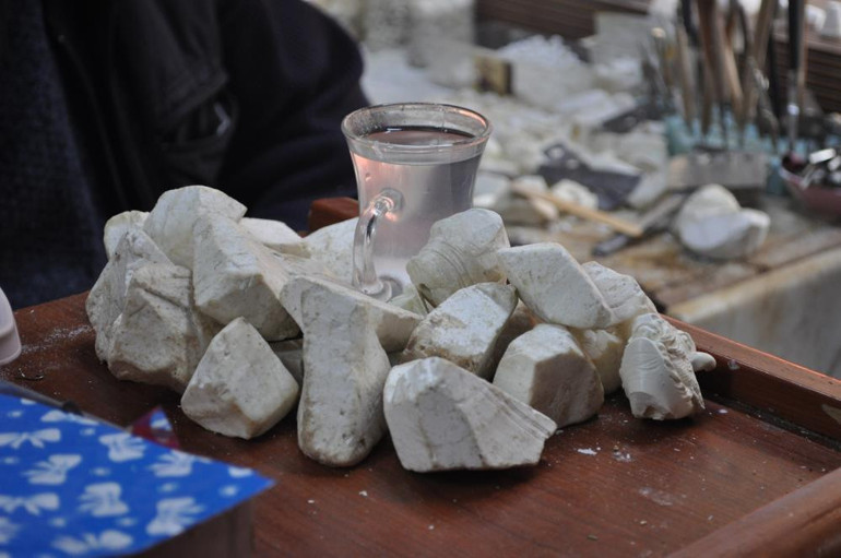 Çayına şeker değil lületaşı atıyor 30 yıldır sağlığımı buna borçluyum