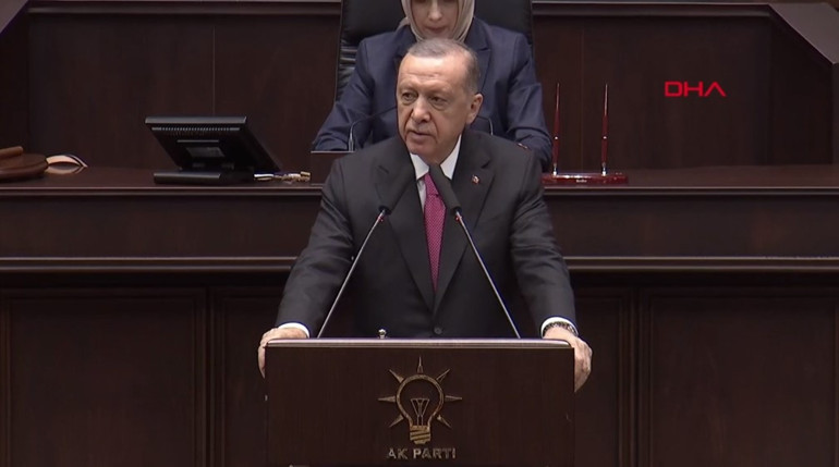 Son dakika: Cumhurbaşkanı Erdoğan: 6lı koalisyonda demokrasi tarihinde görülmemiş kavga çıktı