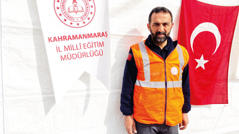 Çadırda sınava hazırlık