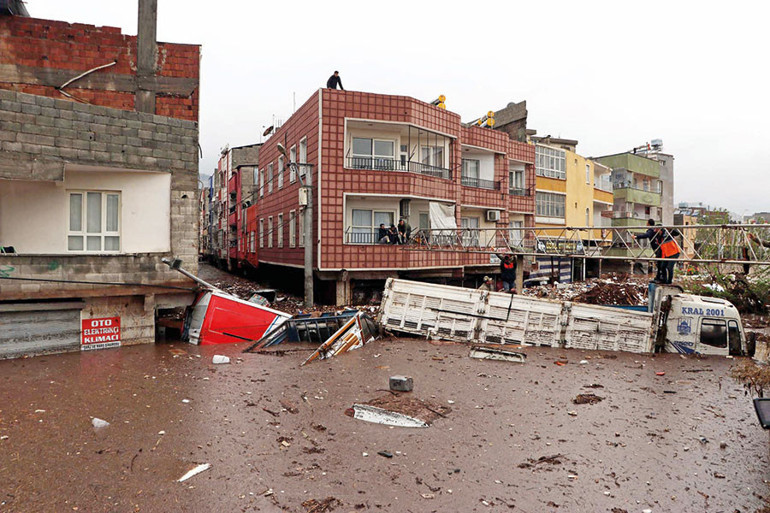 Deprem bitiyor sel başlıyorsa... Bir paradigma değişimi şart