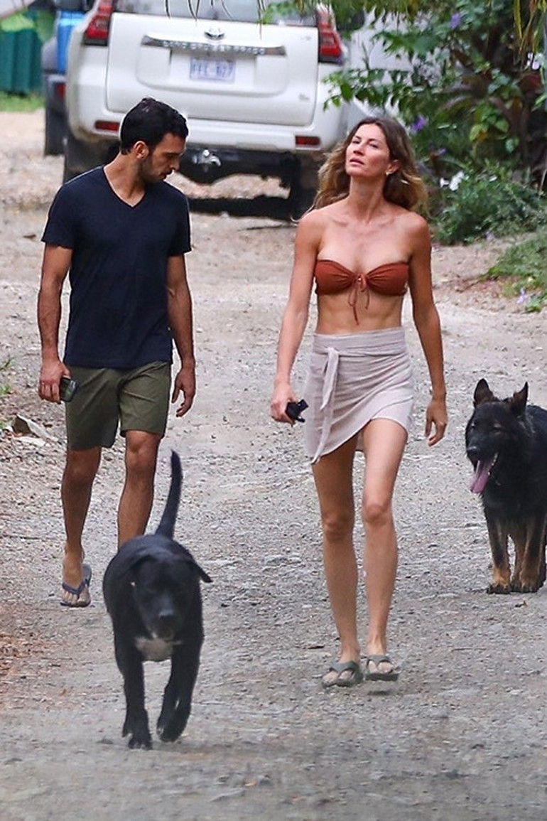 Gisele Bündchen ve Tom Brady  birkaç ay önce boşanmıştı: Ünlü model eski eşinin arkadaşıyla aşk yaşıyor iddiası