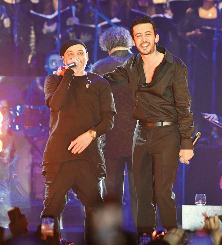 Konserin geliri köy okullarına