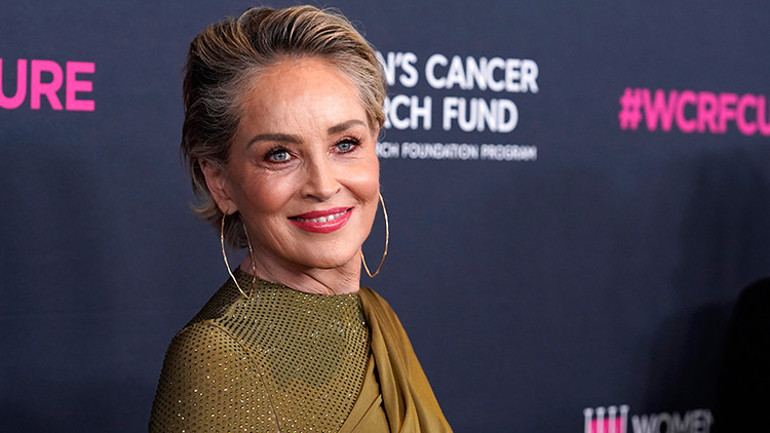 Sahnede gözleri dolarak anlattı… Sharon Stone: Servetimin yarısını kaybettim