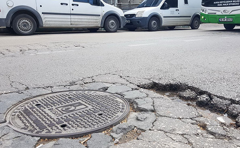 Yeni onarılmıştı ama kazıp gittiler